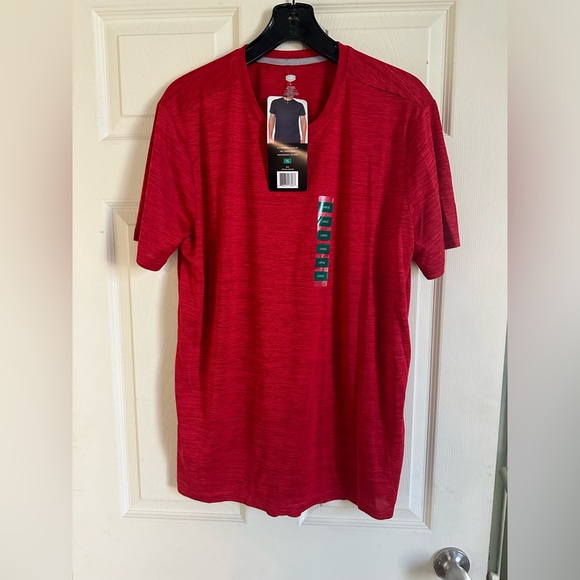 Berkley Jensen Men’s Red Active Knit Top Quick Dry NWT Large - Picture 1 of 4